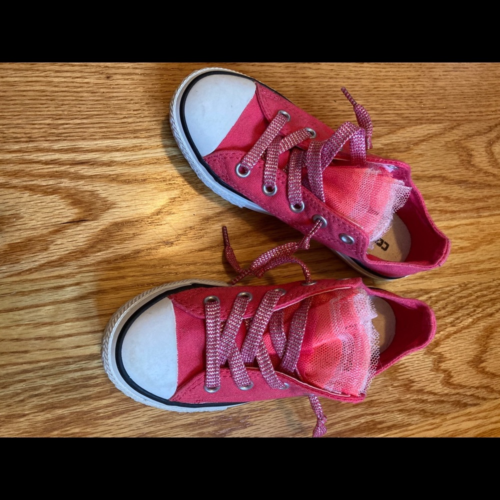 NWOT Pink Converse size 12.5